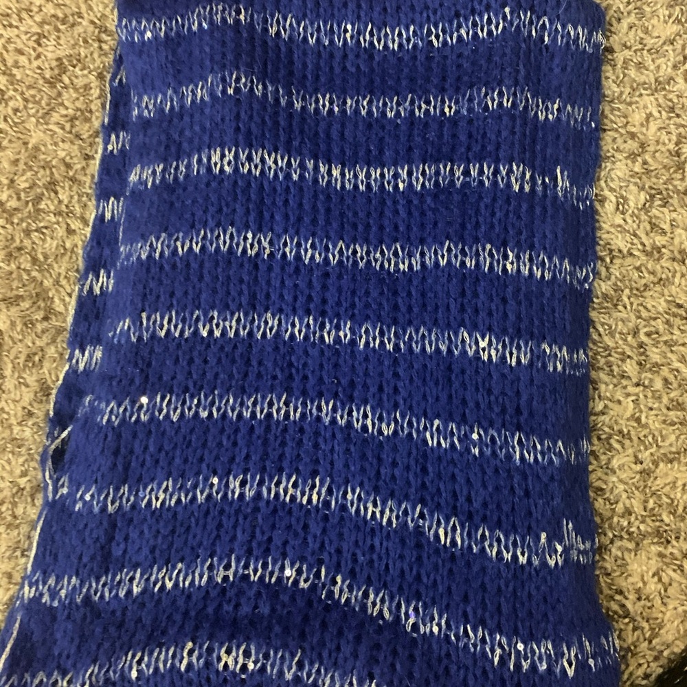 Sparkle Infinity Scarfs - Picture 3 of 6